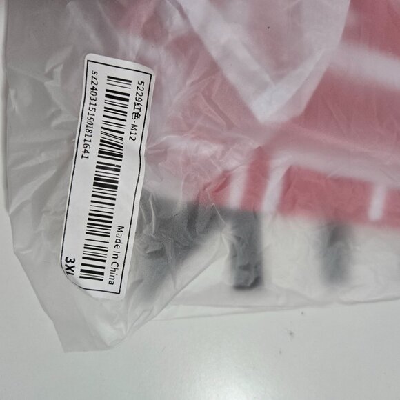 Shein 'Limited Edition' Tee in Red - Size 3X - Picture 3 of 6